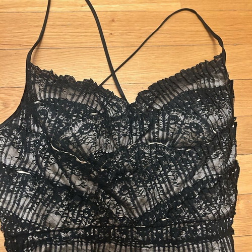 Lussile knee-length dress with cross back and lace like new, black