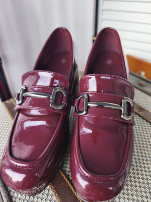 Loafers χοντρό τακούνι κόκκινα μέγεθος 38 σαν καινούργιο