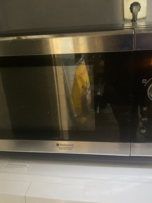 Πωλείται φούρνος μικροκυμάτων HOTPOINT