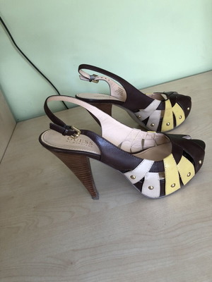 Guess women's high heel shoes like new, size 39, brown and yellow leather