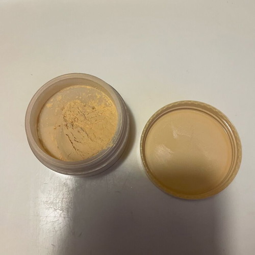 Bellapierre Banana Setting Powder like new