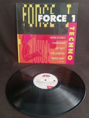 Force 1 Techno βινύλιο μεταχειρισμένο σε πολύ καλή κατάσταση