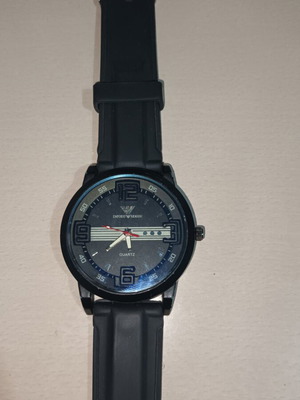 Ανδρικό ρολόι χειρός Emporio Armani σαν καινούργιο με μαύρο ανθεκτικό λουράκι
