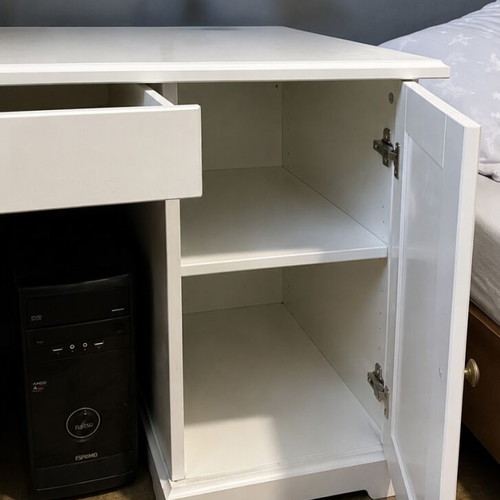 Wooden desk used with 2 cabinets and drawer 146x66 cm