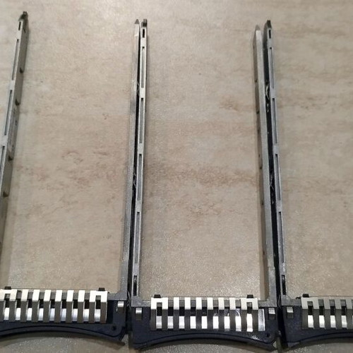 SFF IBM 45W8687 HDD tray caddy used, pack of 3 compatible with IBM Stormwize servers