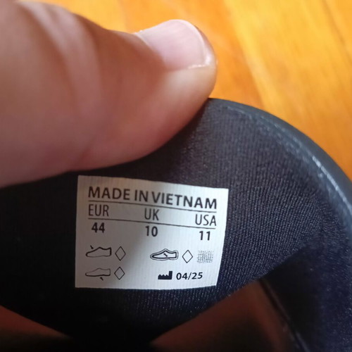 Arena Pool Slides size 44 like new