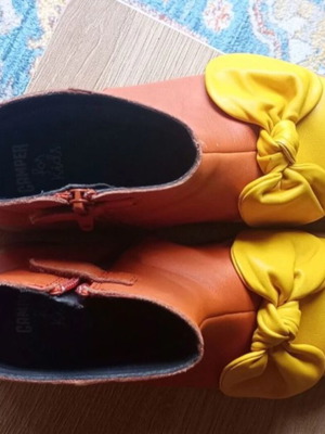 Camper boots like new size 34