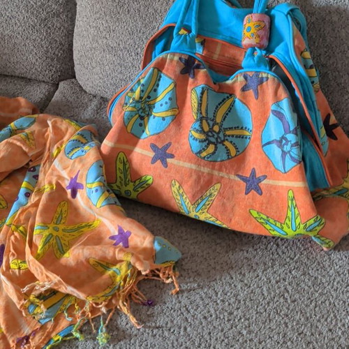 Canvas beach shoulder bag with matching pareo, turquoise and orange