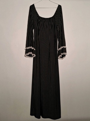 Maxi striped dress used, black and white with hanging balls on sleeves