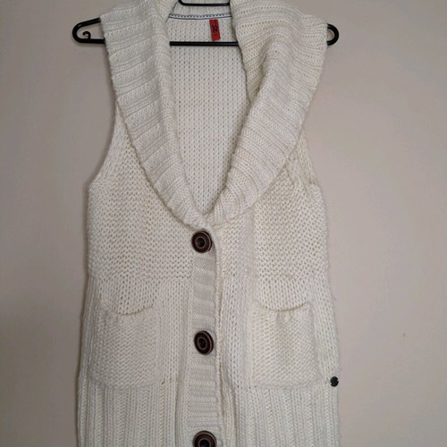 White knitted cardigan vest s.Oliver size M like new