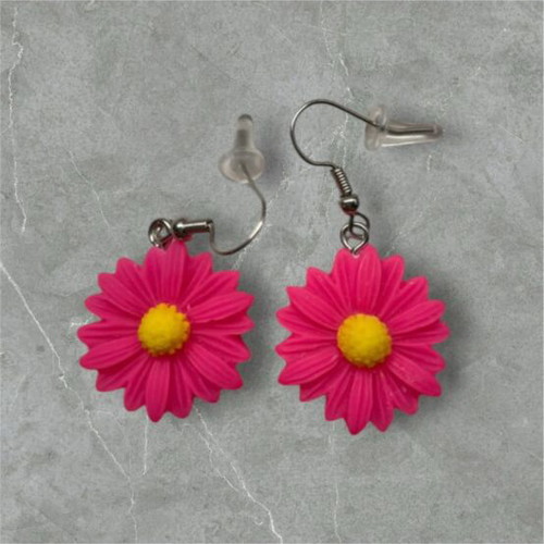 Pink Daisy Earrings like new