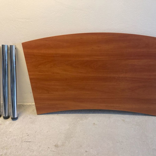 Curved desk used, 70x130x75cm, with 4 detachable legs