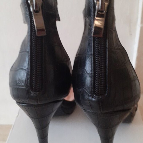 A.S. 98 sandals like new, size 37, black synthetic leather