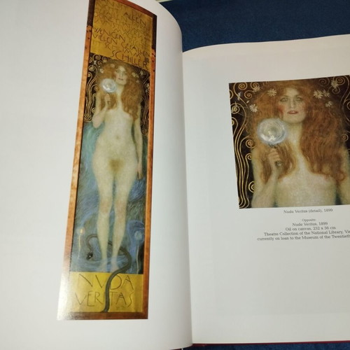 Gustav Klimt The World in Female Form Hardcover book like new