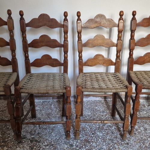 Vintage wooden chairs rustic with woven seat set of 4 like new
