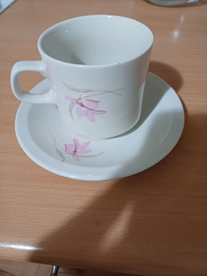 Cup and mug set used