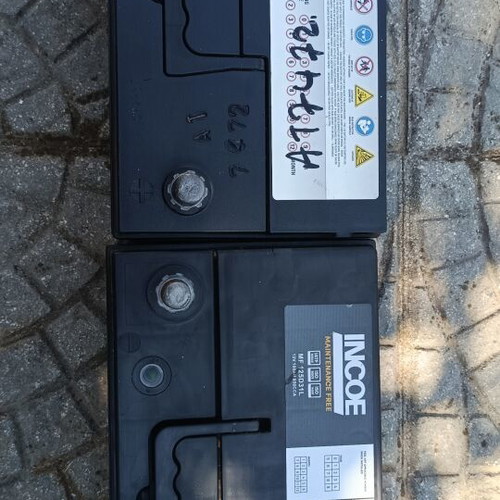 100A car batteries like new, single unit