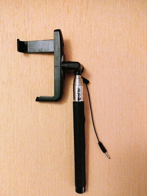 E-star Selfie Stick με Bluetooth και τρίποδο σαν καινούργιο