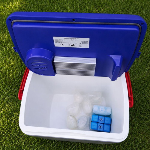 Portable Thermoelectric Cooler 12V 30lt like new, lightweight