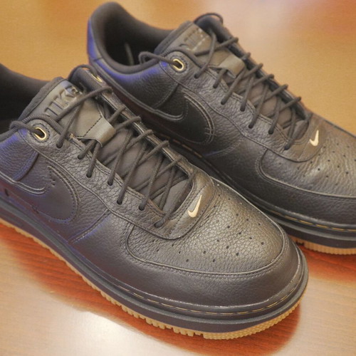 Nike Air Force 1 Luxe size 48.5 like new black leather casual shoes