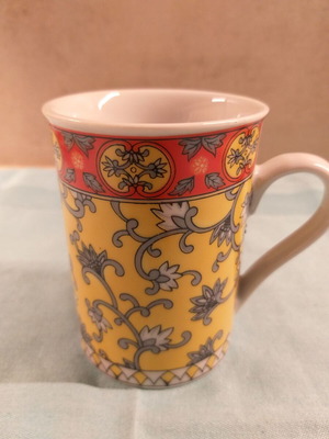 Porcelain mug from China collectible, 1980s
