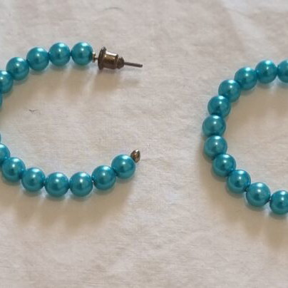 Earrings like new
