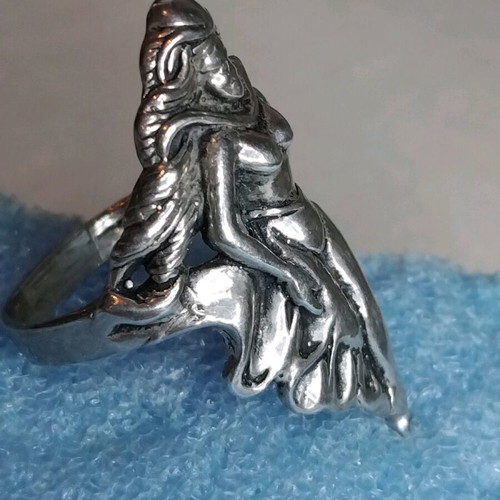 Vintage 925 silver ring like new with fairy figure handmade