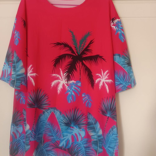 Kaftan dress summer XL with vibrant fuchsia print new