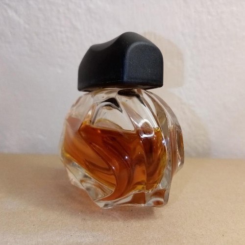 Knowing Estee Lauder perfume used 50 ml, collectible