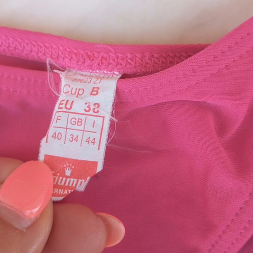Triumph bikini set like new, pink, size M