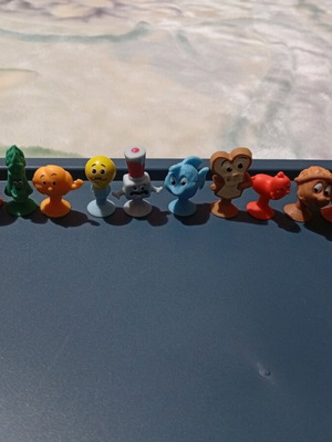 Miniature suction toys like new, pack of 14 pieces