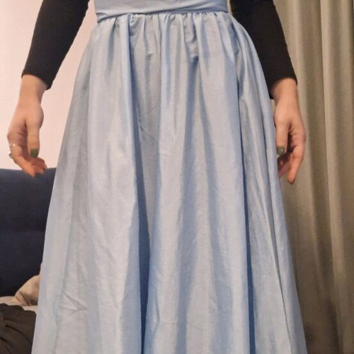 Nosmall pack of 4 skirts like new
