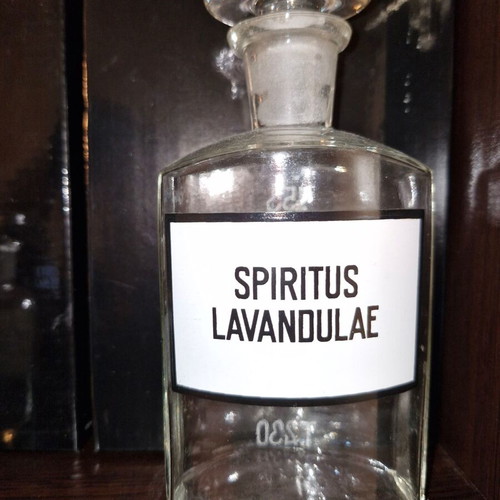 Retro apothecary bottles used, set of two