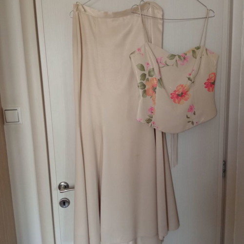 Evening skirt and top***WAREHOUSE CLEARANCE*"*WHOEVER GETS THERE FIRST!