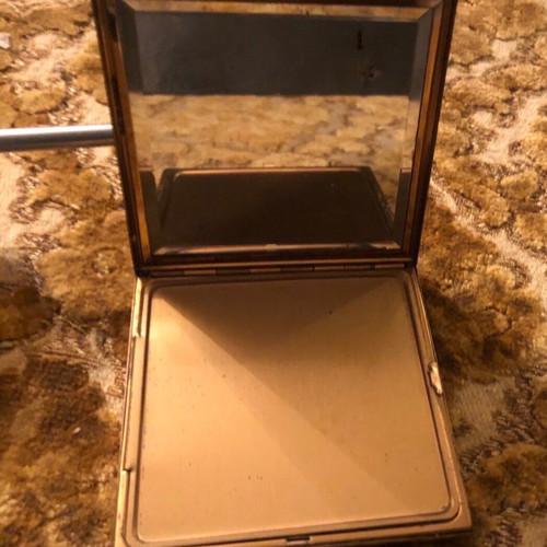French vintage 1940-1950 women's powder compact used
