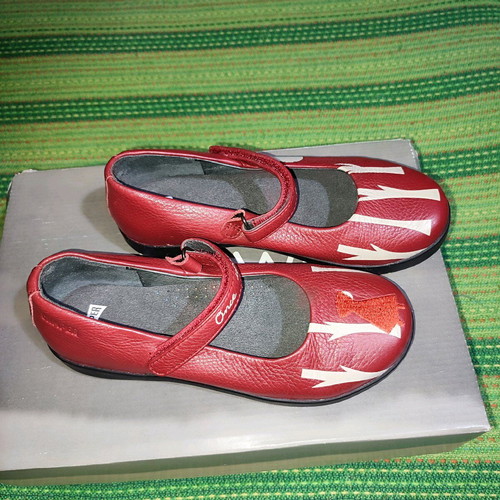 Camber Twins leather girls' shoes size 31 like new, white and red ballerinas