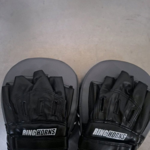 Ring Horns wrestling targets like new