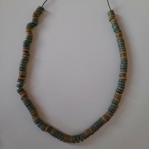 Necklace and bracelet like new with beads and leather ribbons for crafts
