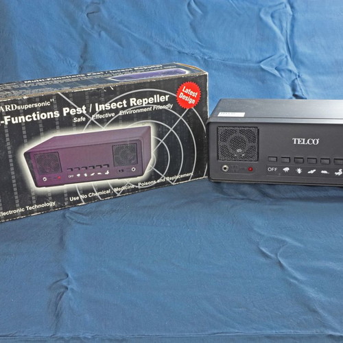 Ultrasonic pest and insect repeller device new
