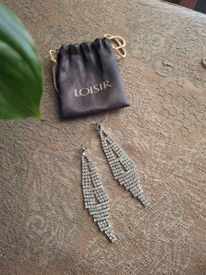 Loisir earrings new, white and silver