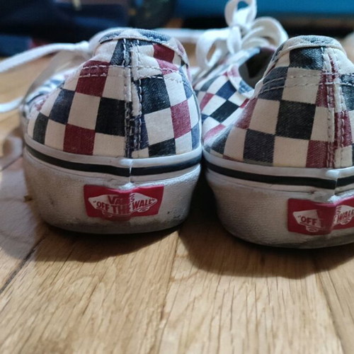 Vans checkerboard size 40 like new