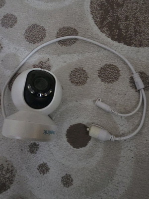 Reolink E1 Outdoor κάμερα σαν καινούργιο