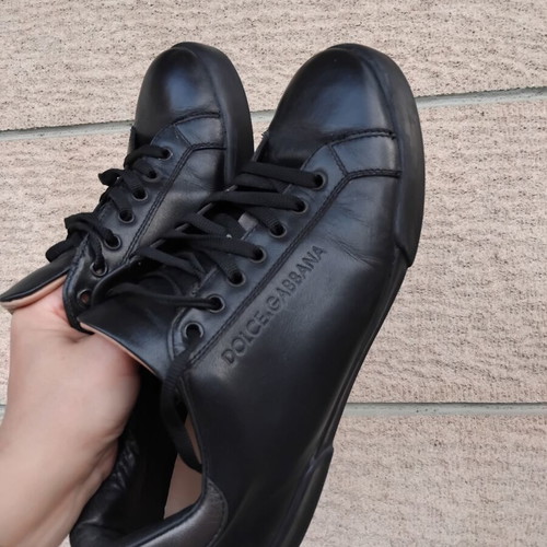 Dolce & Gabbana black leather sneakers like new