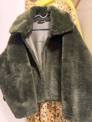 Zara women's coat like new, worn twice