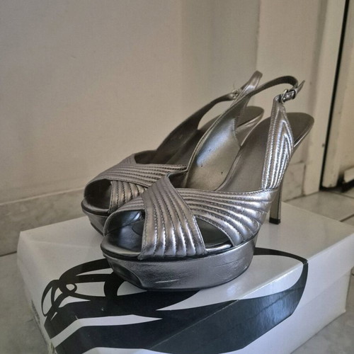Nine West women's sandals used, leather, gray metallic, size 40, 11cm heel