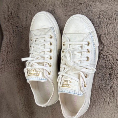Converse Chuck Taylor Cotton White Sneakers Size 39 EU Like New