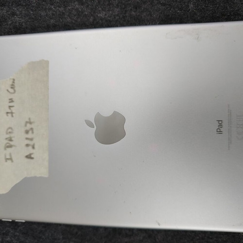 Apple iPad used for spare parts, pack of 2
