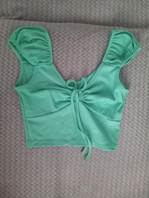 Women’s crop top like new blouse
