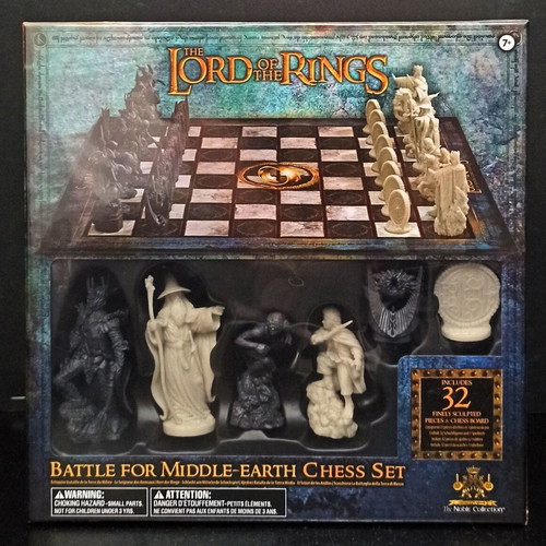Lord of the Rings Battle for Middle Earth Chess Set new