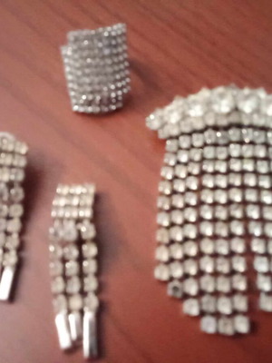 Vintage rhinestone set brooch, earrings and ring like new silver